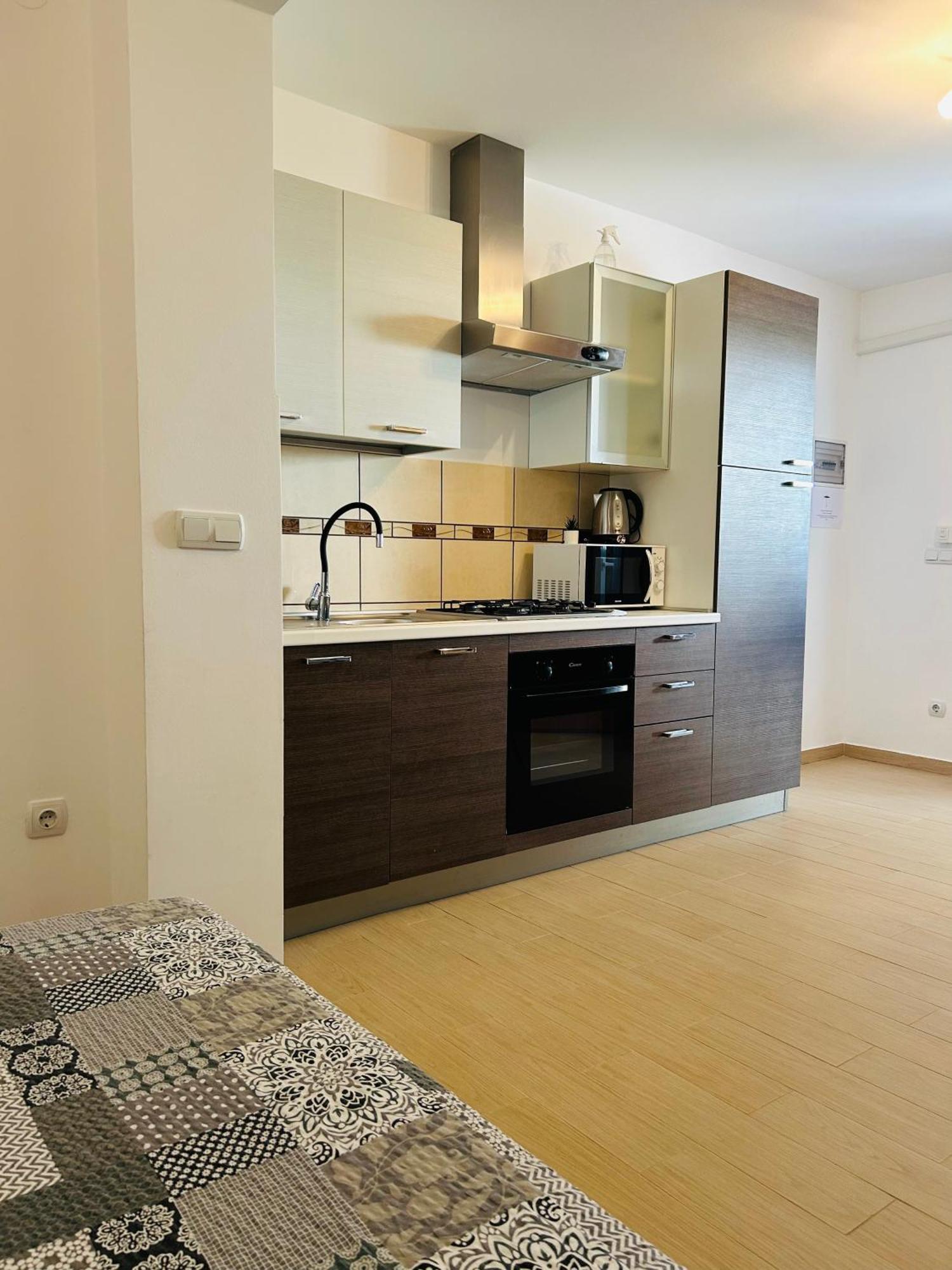 ורסי Apartmani Lovrencic מראה חיצוני תמונה